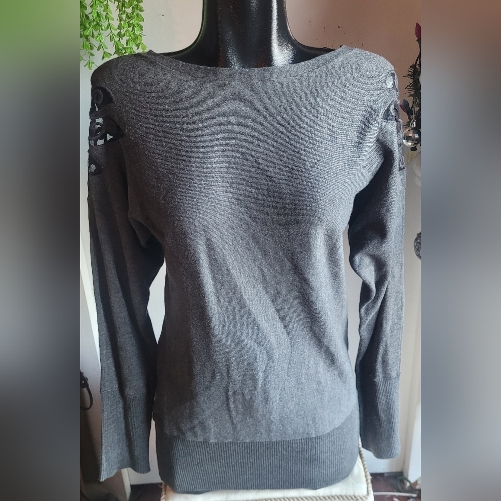 Foxy Jeans Grey Long Sleeve with Cutout Detailed Shoulders Size XL